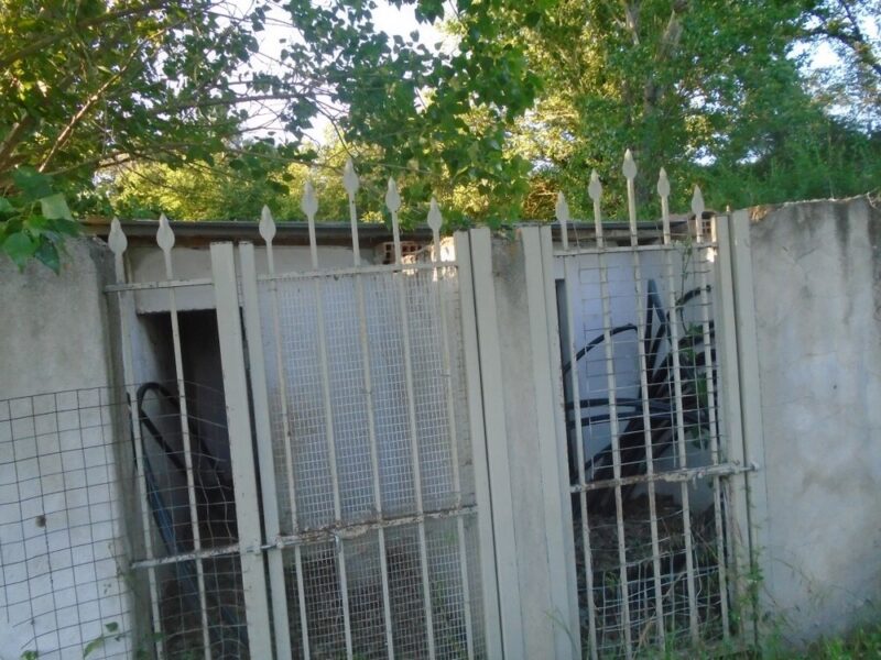Πωλείται Ξενοδοχείο σκύλων στο εξαμίλι - Image 9